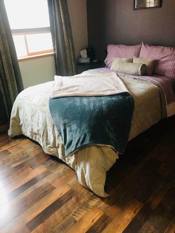 A Hyde Away Inn B&B Tok Exteriör bild